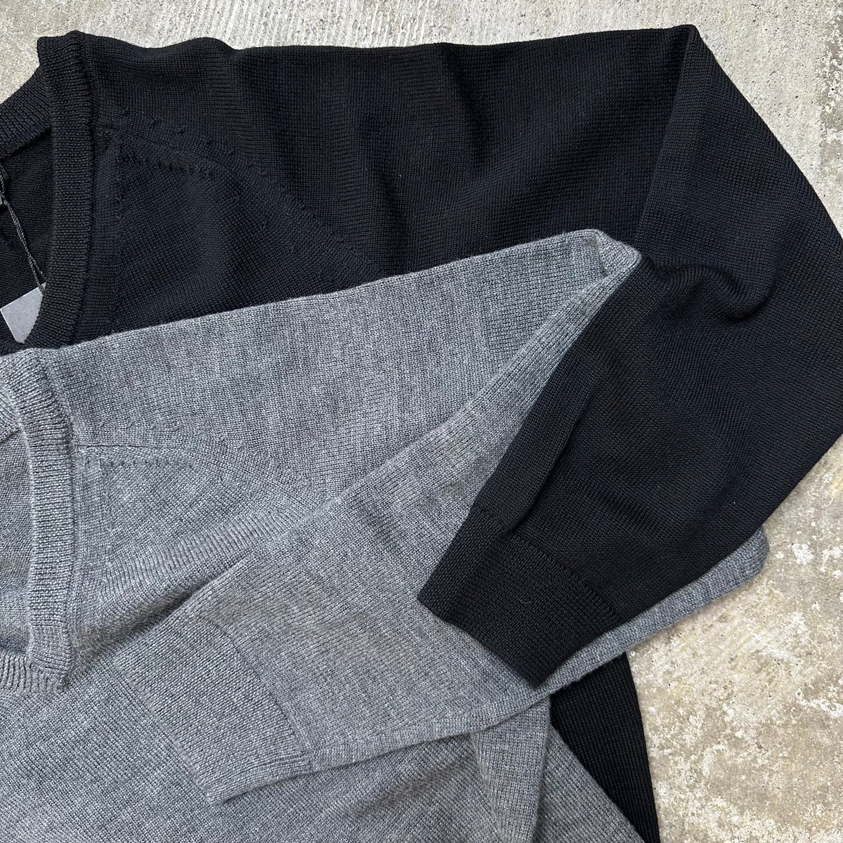 V neck wool knit | ok.soon