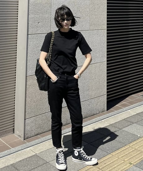 basic t-shirt (white/black)