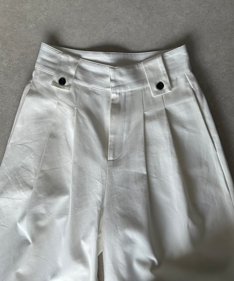 wide white pants | ok.soon wide white pants | ok.soon