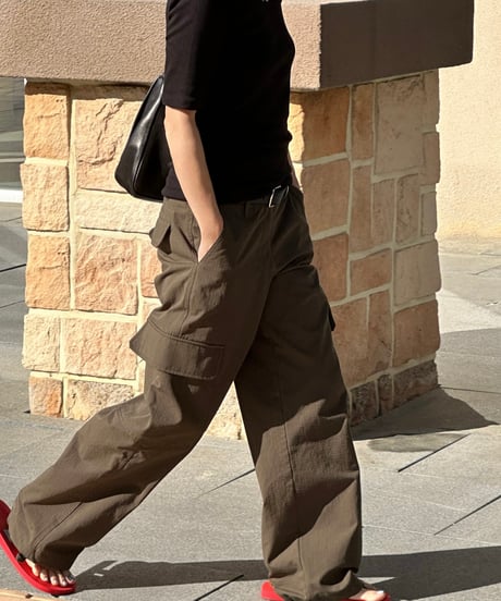 low rise cargo pants