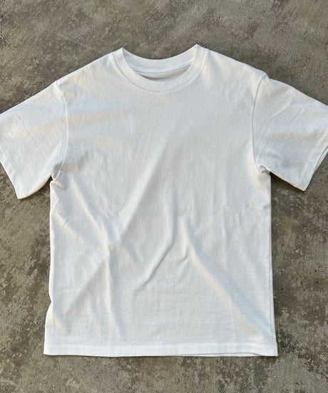 layered t shirt over size