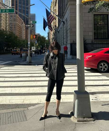 double-breasted short leather coat