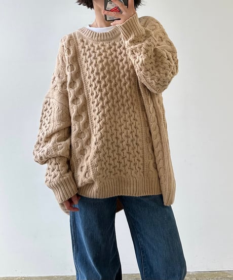 over size cable knit