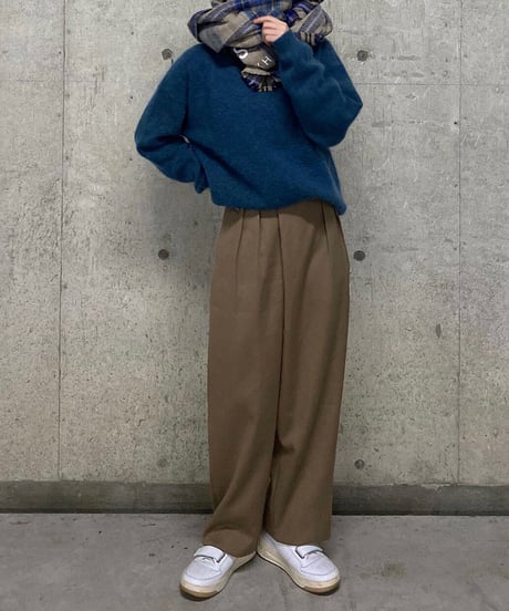 wool like wide tuck pants