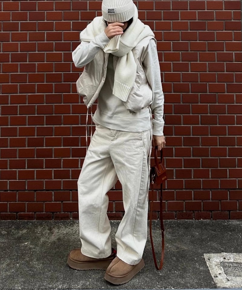 W name down vest (×FASHIRU)ecru | ok.soon W name down vest (×FASHIRU)ecru | ok.soon