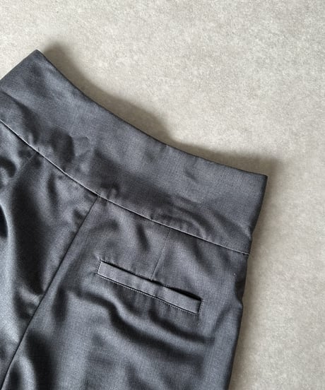 inbox pleats slacks gray