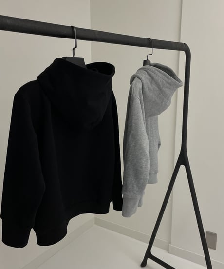 compact hoodie (black/gray)