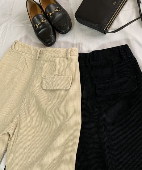 コーデュロイテーパードパンツ