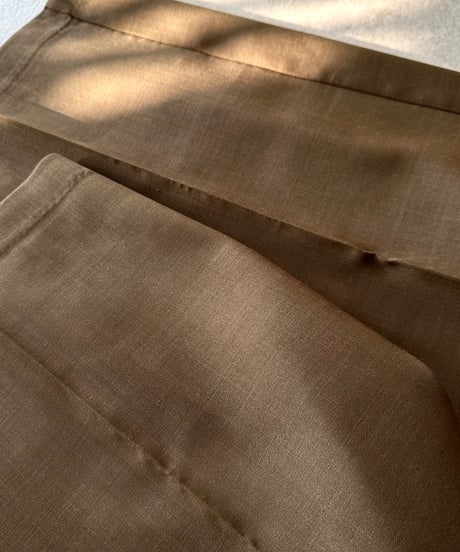 1tuck casual slacks khaki
