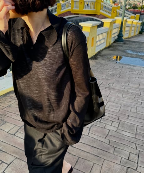 linen like open collar knit