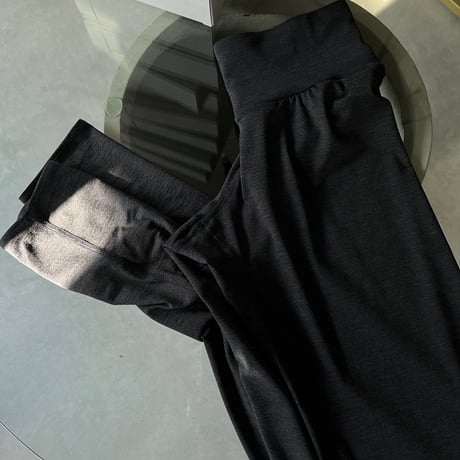 【Basara silk】シルクニット１２分丈レギンス　/CHARCOAL GRAY