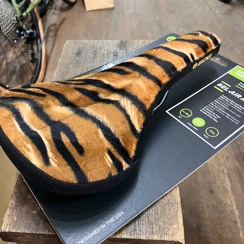 SDG：BEL-AIR3 Animal Print Throwback | Lost & Fo