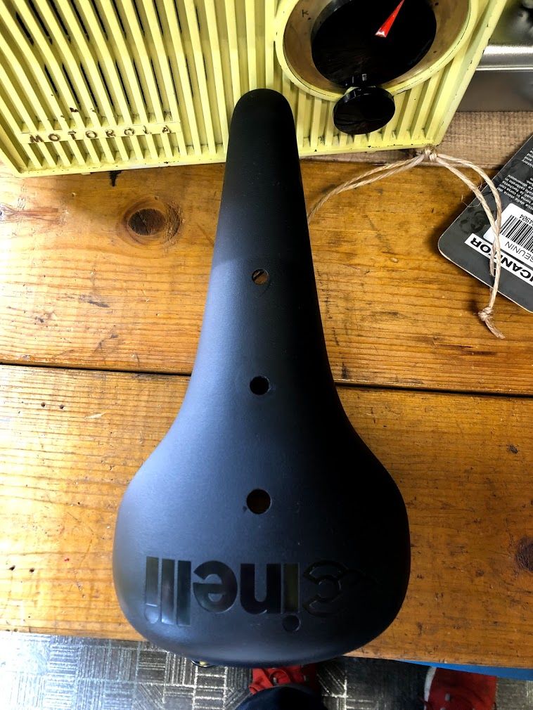Cinelli：UNICANITOR SADDLE ブラック ピスト FIXED PISTO