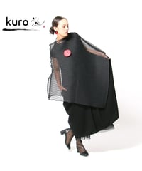 【KURO】3月新作 オリジナルプリーツ変形トップス ポンチョ 日本製(057-5026)