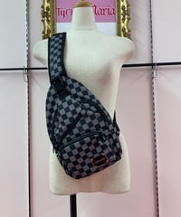 《NieR》5POCKET軽量BODY BAG【CHECKERED】　1486