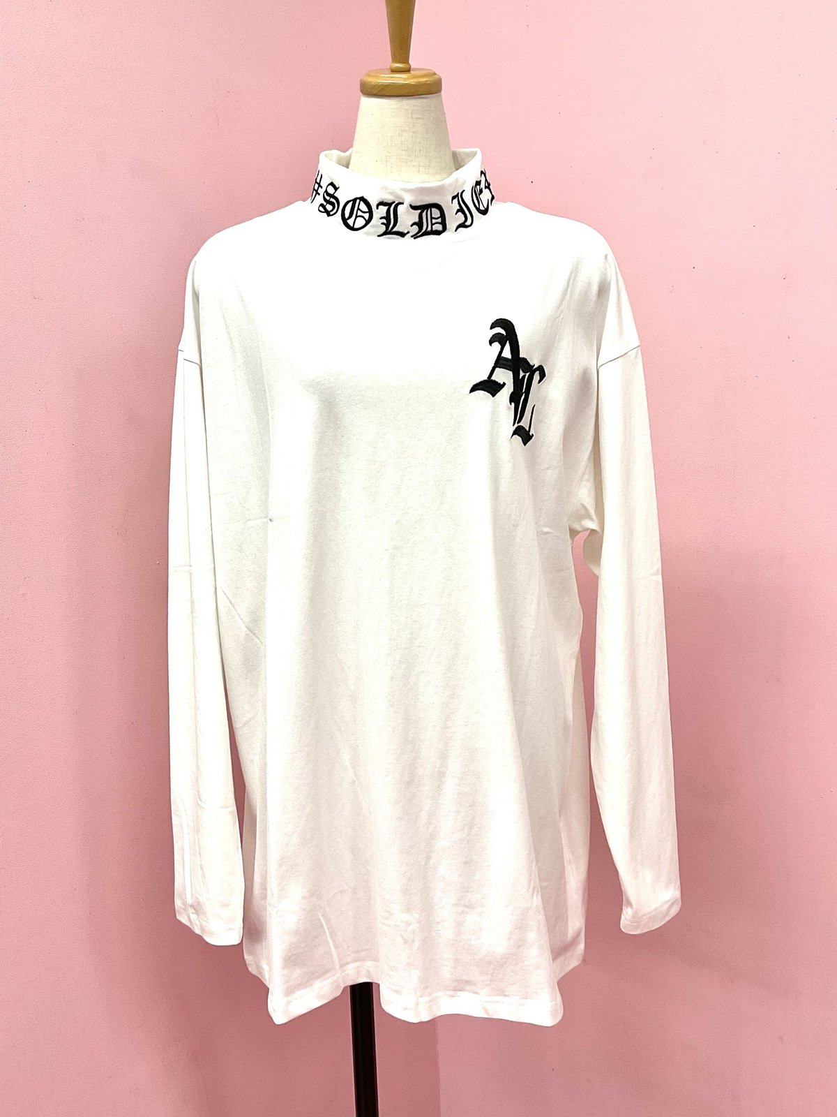 Amilige》ハイネック刺繍ロングTシャツ 82328263001 | TyCHEMari Amilige》ハイネック刺繍ロングTシャツ 82328263001 | TyCHEMari