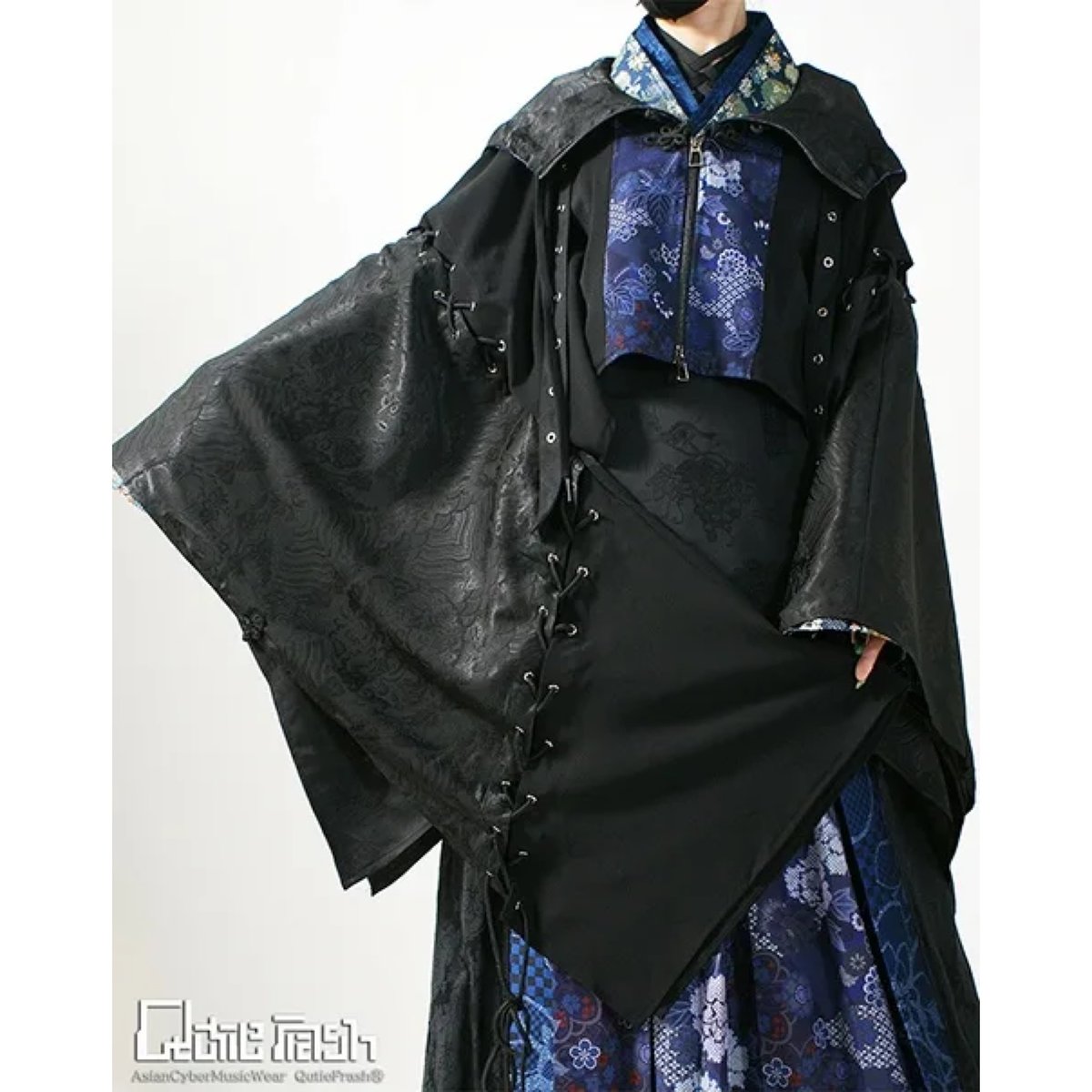 Qutiefrash》和柄ショートカーデ 9777-CD | TyCHEMaria & ch Qutiefrash》和柄ショートカーデ 9777-CD | TyCHEMaria & ch