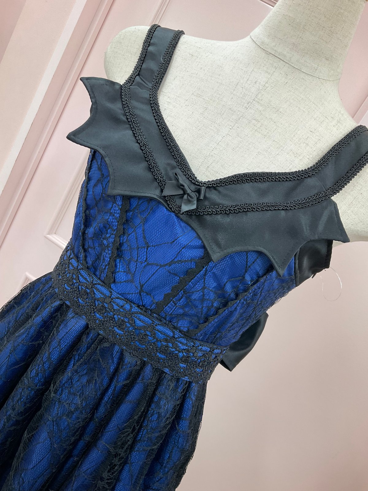 ⭐︎Triple fortune オランピアドレス＋おまけ Triple* fortune》ヴァンパイアJSK（ネイビー×黒レース） | TyCHEMa