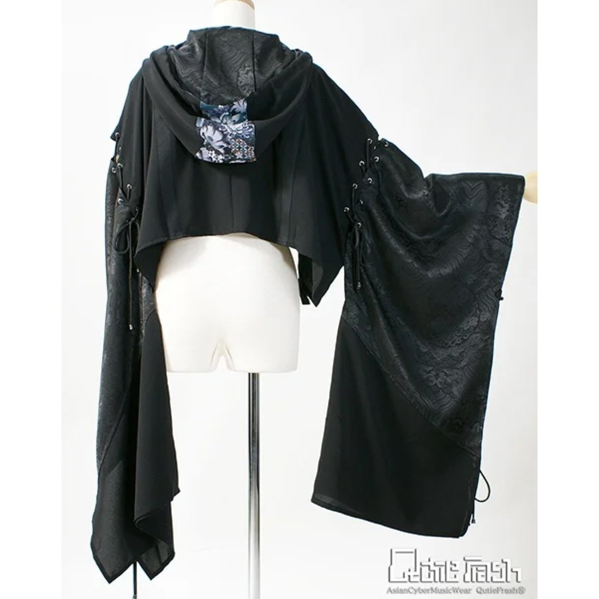 Qutiefrash》和柄ショートカーデ 9777-CD | TyCHEMaria & ch Qutiefrash》和柄ショートカーデ 9777-CD | TyCHEMaria & ch