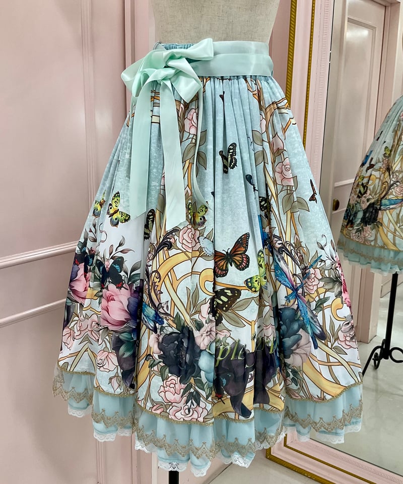 【週末限定値下げ】【美品】Triple*fortune 骸骨少女スカート chouchou ange名古屋店 on X: 