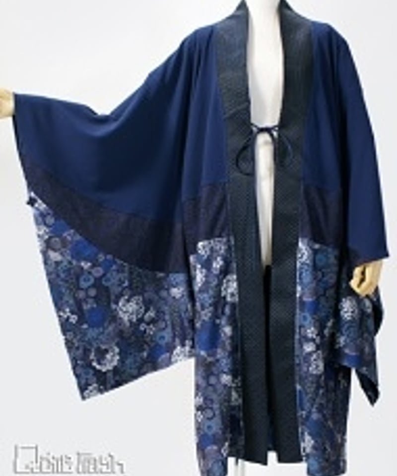 QutieFrash　着物袖(青和柄)新品未使用タグつき QutieFrash 着物袖(青和柄)新品未使用タグつき