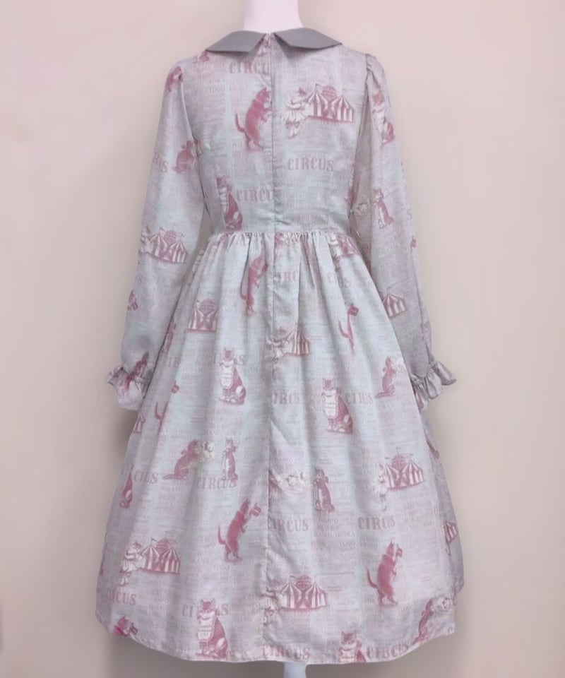 タグ付き♥キャットサーカス襟付きワンピPerla nell' ostぺルラネルオ