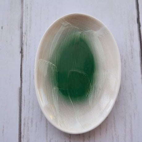 楕円小皿（緑）【梶貞製陶所】