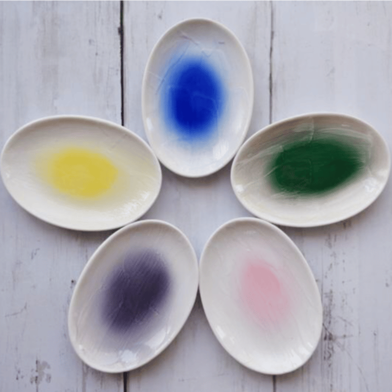 楕円小皿（黄）【梶貞製陶所】 | 有田焼専門店 徳商会