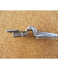 W606刻印スライド丁番(9mmカブセ)の代替品