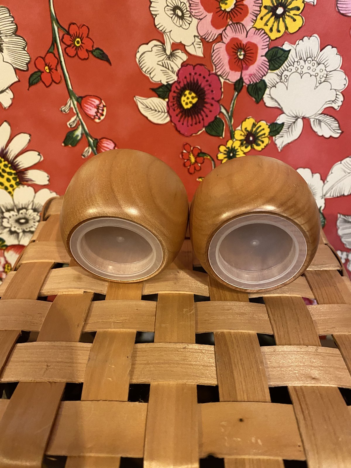 りんごの形の調味料入れ | PORTA CARINA SALON