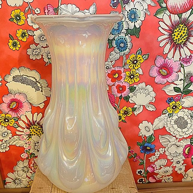 ラスター硝子ヴィンテージ花瓶ミルク硝子KURATA CRAFT GLASS職人技 ラスター硝子ヴィンテージ花瓶ミルク硝子KURATA CRAFT GLASS職人