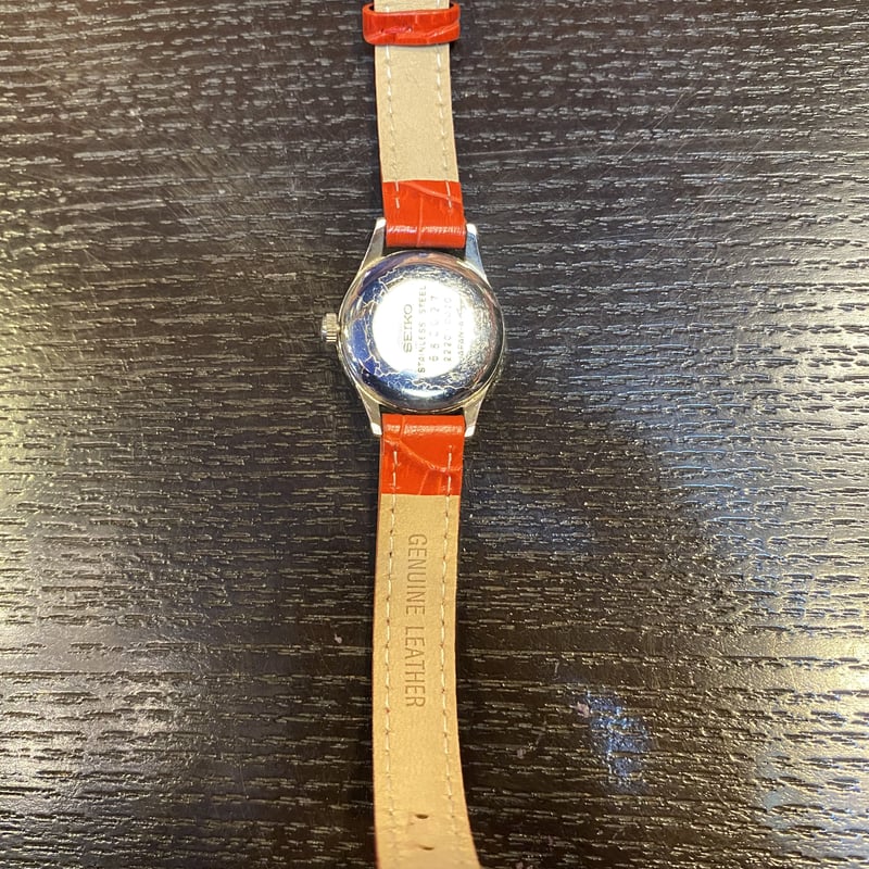 70s 美品 SEIKO 赤秒針 風防新品交換済 純正ベルト 手巻 腕時計 SEIKO手巻き赤ベルト | PORTA CARINA SALON