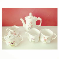 かわいい洋食器のteaタイムセット