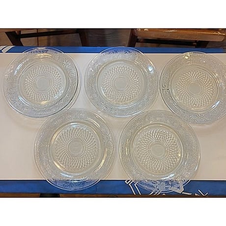 ガラスの平皿5つセット