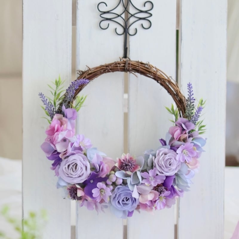 秋色紫陽花　白い小花と紫陽花の三日月リース 秋色紫陽花白い小花と紫陽花の三日月リース