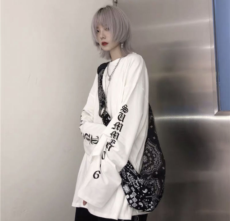 袖ロゴ ロンT 3代目 JSB 登坂広臣着用 男女兼用 BTS 格好いい 袖ロゴ ロンT 3代目 JSB 登坂広臣着用 男女兼用 BTS 格好いい