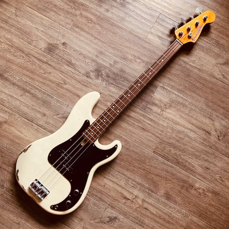 Miyako custom bass guitar