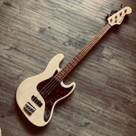 ITEM | Miyako custom bass guitar