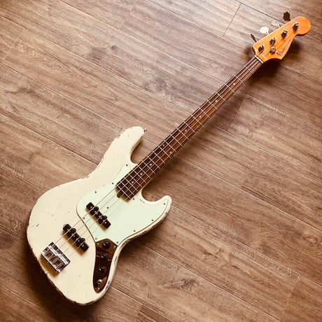 Miyako custom bass guitar