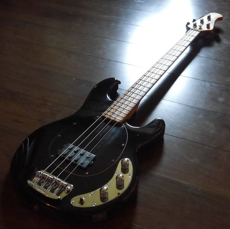 MUSICMAN Stingray made in USA '05年製 | ミュージックマンス
