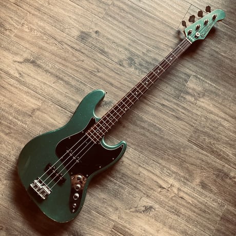 Miyako custom bass guitar