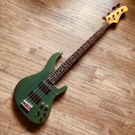 Miyako custom bass guitar