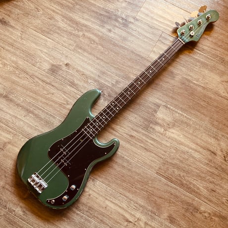 Miyako custom bass guitar