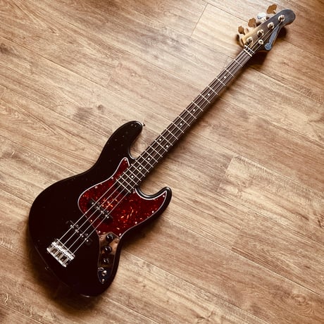 Miyako custom bass guitar