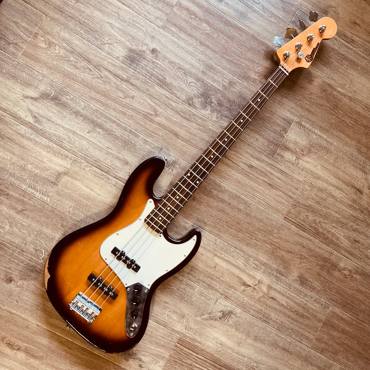 都 MJB-4R JBtype | ミヤコカスタムベースギター Refurbished pro