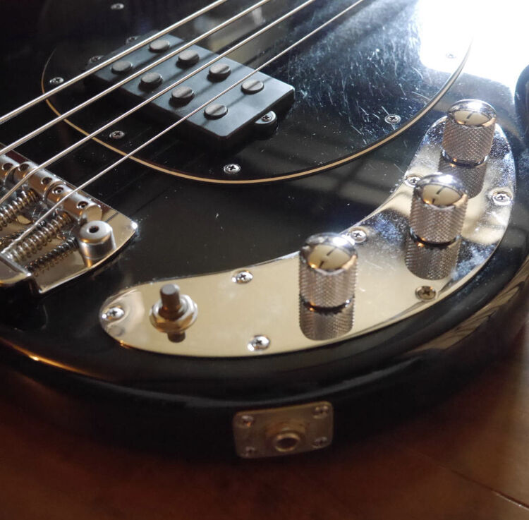 MUSICMAN Stingray made in USA '05年製 | ミュージックマンス