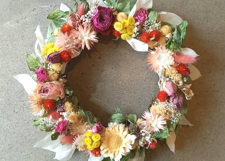 商品名【杏寿】poko❤ ピンク系*菊と椿のお正月リース造花フラワーリース 楽天市場】造花 リース ピンクの通販