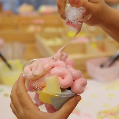夏休みイベント① 「7/28（火）【シェービングクリームでふわふわパフェづくり」年少〜小学3年生対象