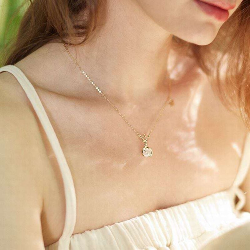 ネックレス 五芒星 星 スター 合成オパール チェーン付 ゴールド