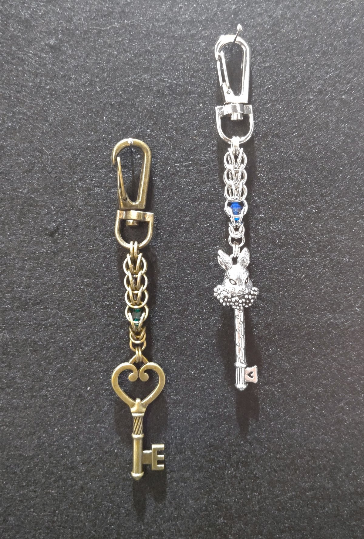 煮ル果実 キメラ ピックキーホルダー サイン 煮ル果実 キメラ ピックキーホルダー サイン - メルカリ